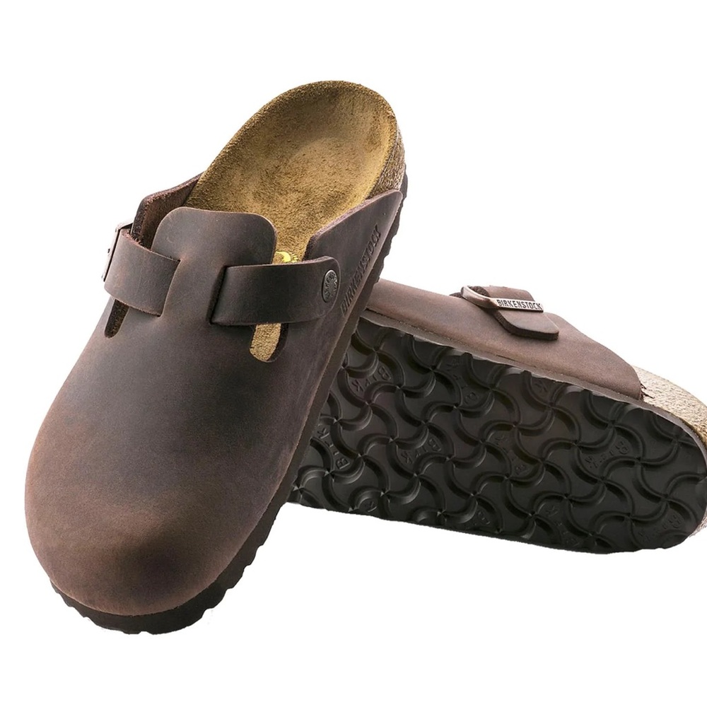 Birkenstock Boston Oiled Leather Clogs in Habana